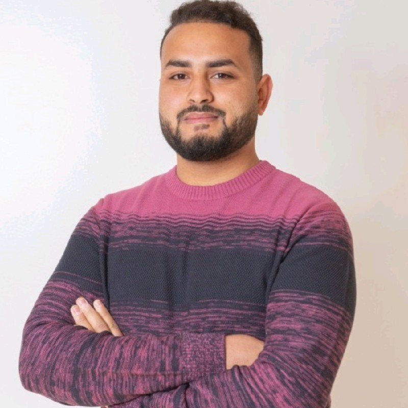 AbdulRazzaq - host